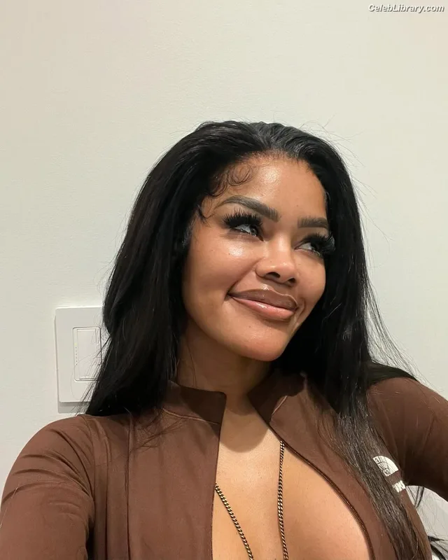 Teyana Taylor photo 2 of 431