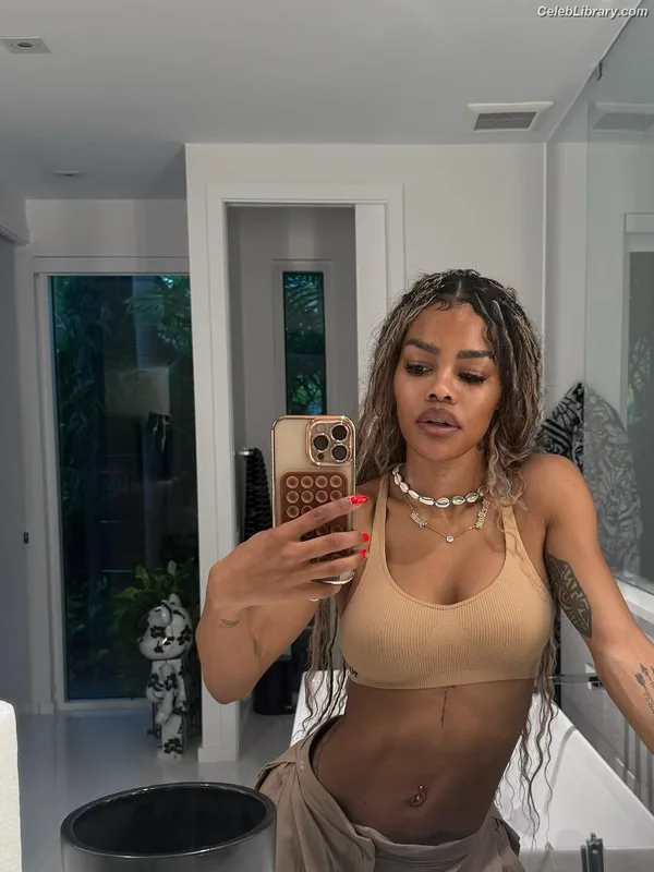 Teyana Taylor photo 8 of 431