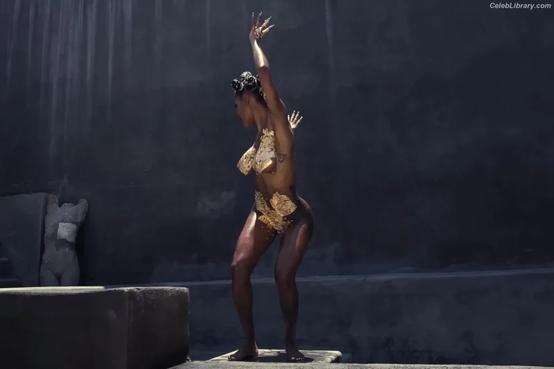 Teyana Taylor photo 24 of 431