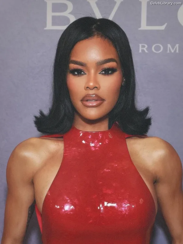 Teyana Taylor photo 2 of 431
