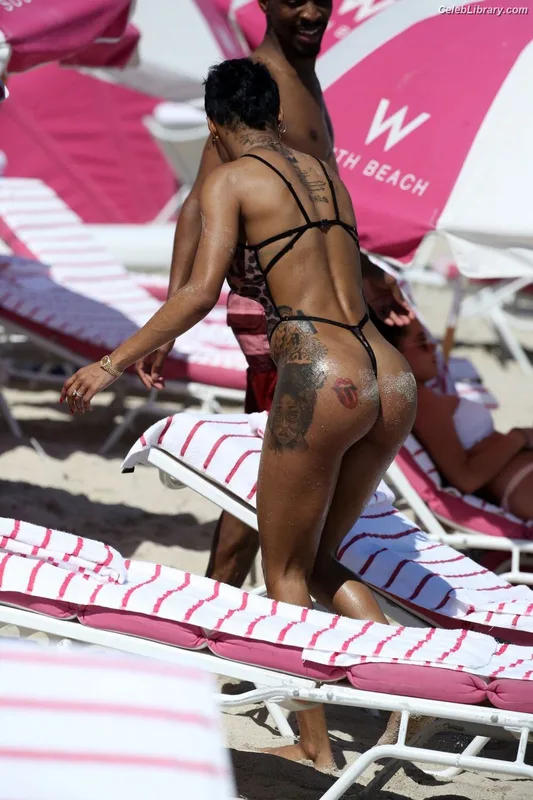 Teyana Taylor photo 2 of 431