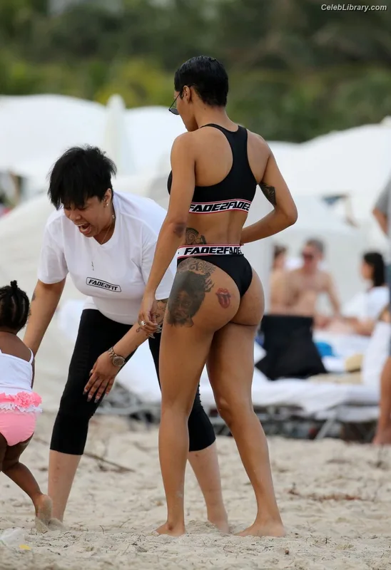 Teyana Taylor photo 4 of 431