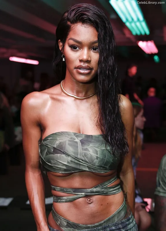 Teyana Taylor photo 21 of 431