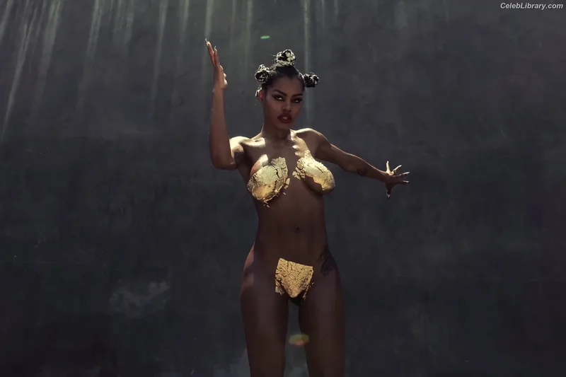 Teyana Taylor photo 4 of 431