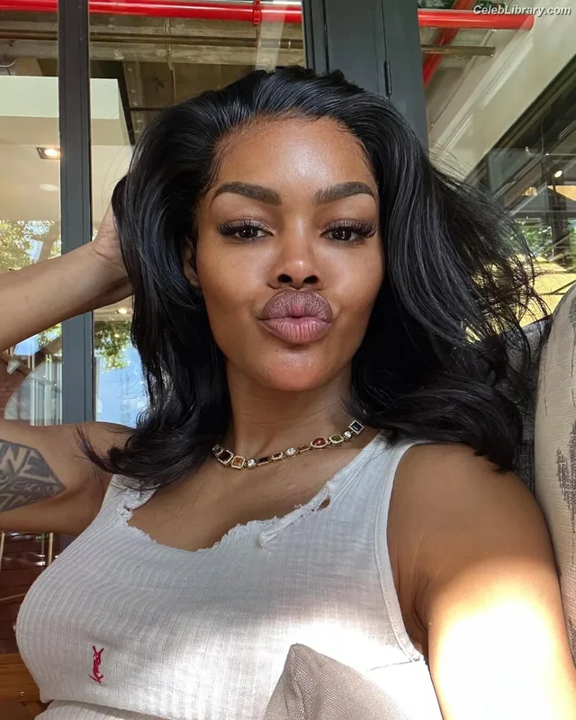 Teyana Taylor photo 12 of 431
