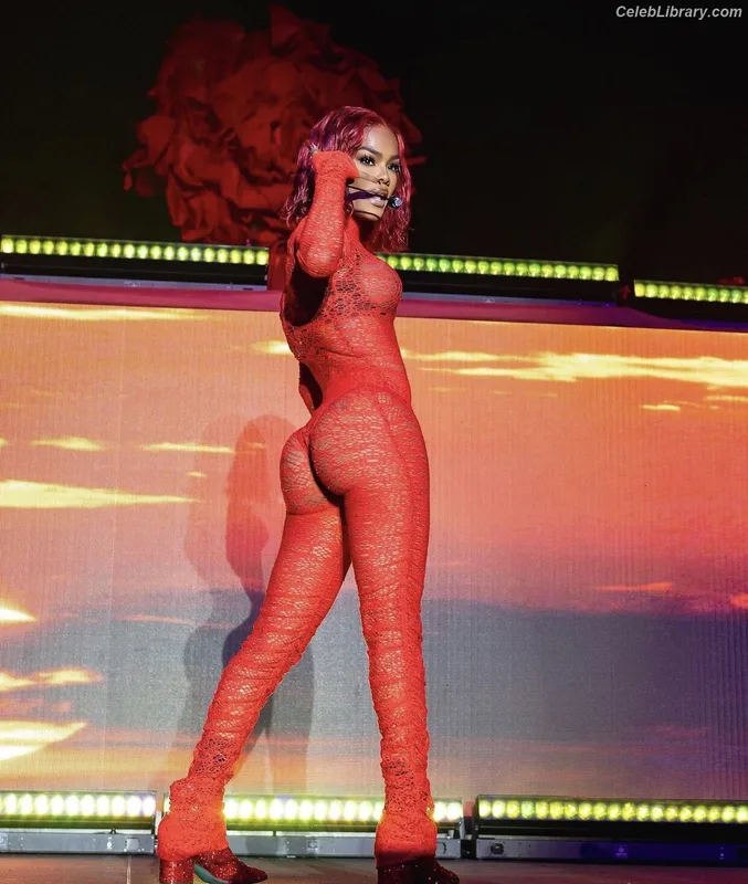 Teyana Taylor photo 13 of 431