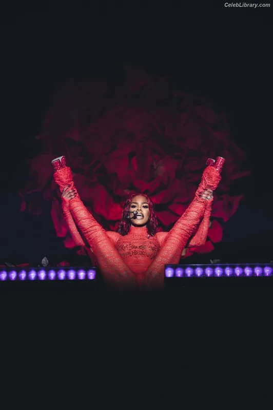 Teyana Taylor photo 14 of 431