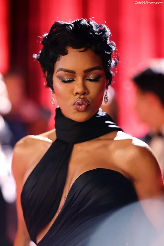 Teyana Taylor photo 14 of 431