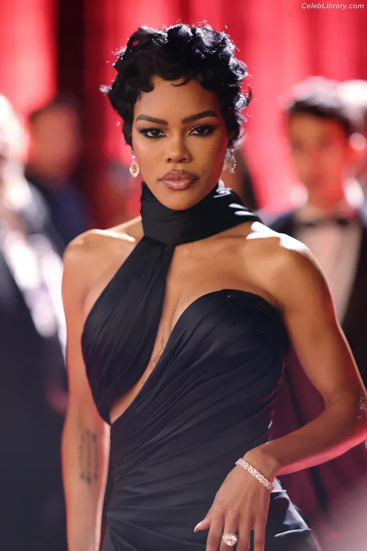 Teyana Taylor photo 15 of 431