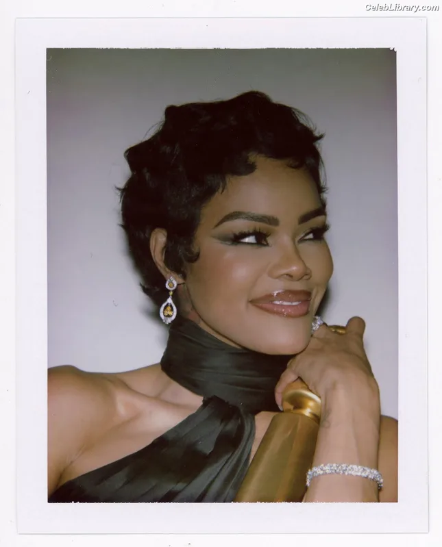 Teyana Taylor photo 2 of 431