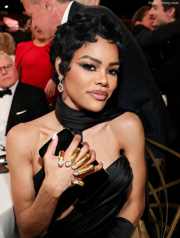 Teyana Taylor photo 3 of 431