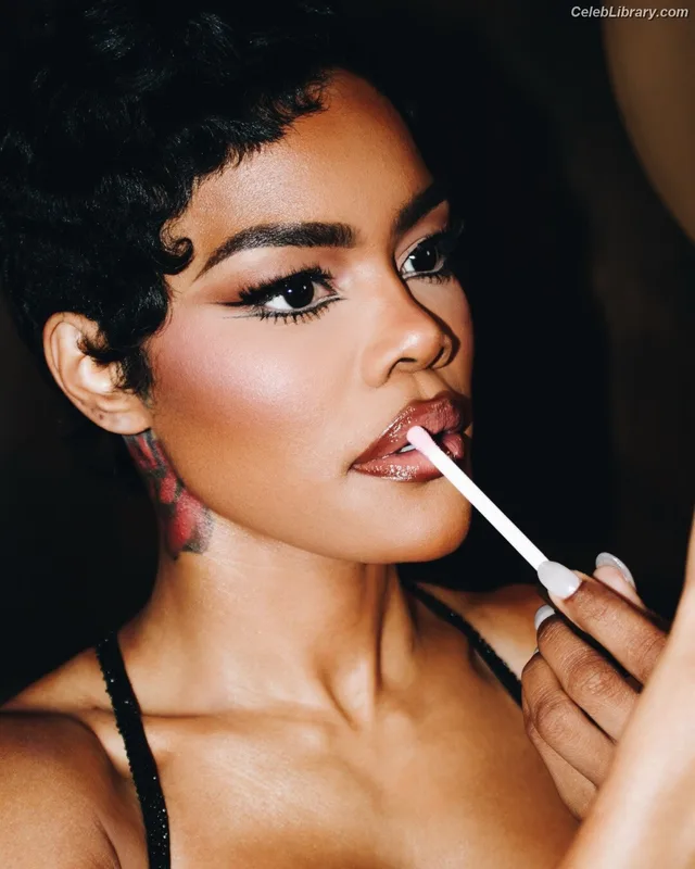 Teyana Taylor photo 2 of 431
