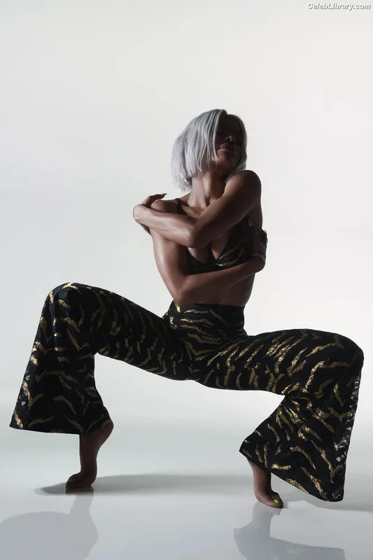 Teyana Taylor photo 9 of 431