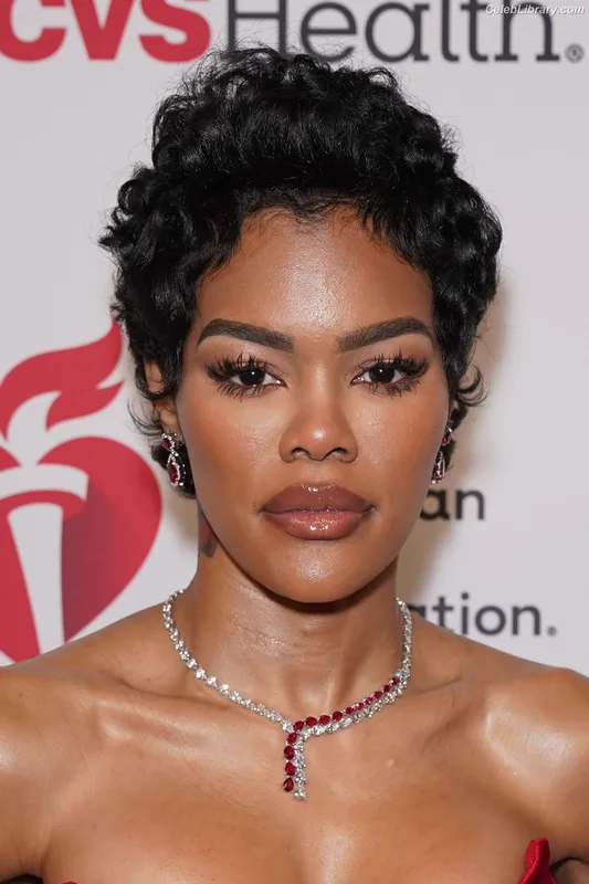 Teyana Taylor photo 5 of 431
