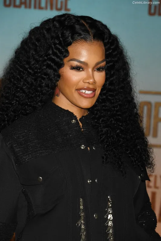 Teyana Taylor photo 16 of 431