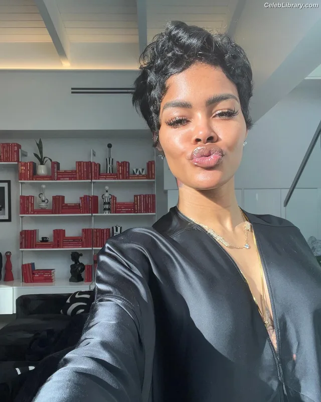 Teyana Taylor photo 1 of 431