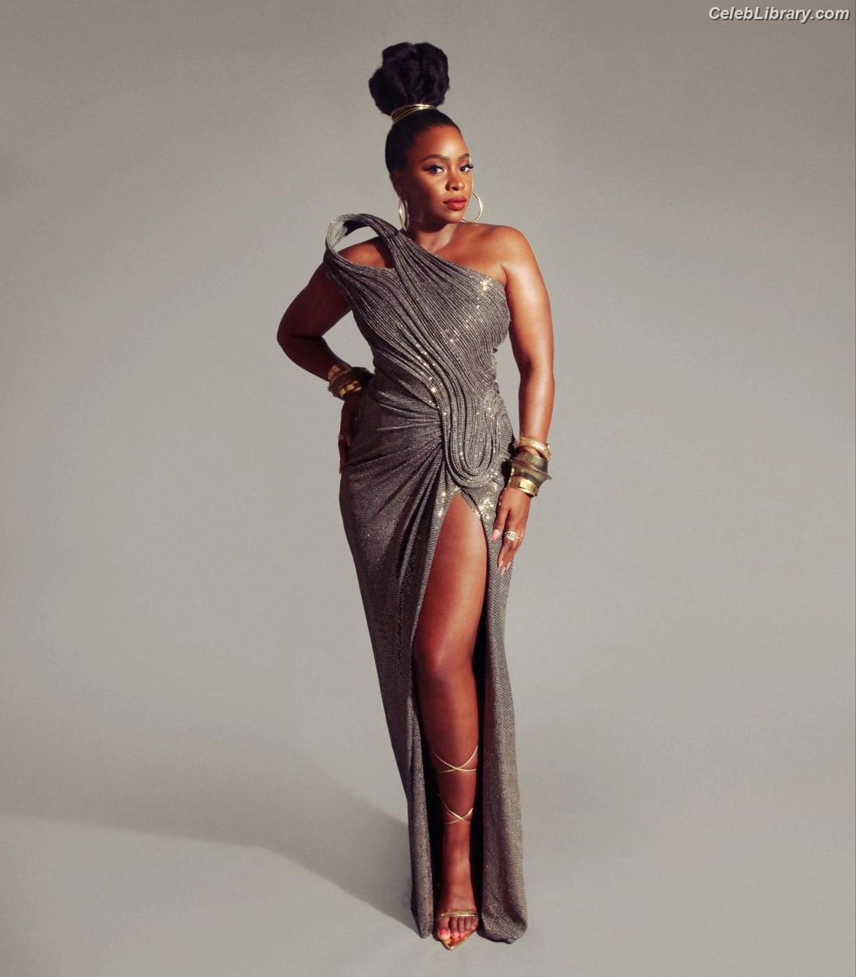 Teyonah Parris photo 6 of 31