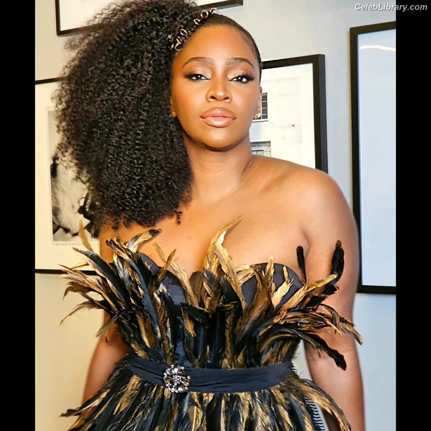 Teyonah Parris photo 9 of 31