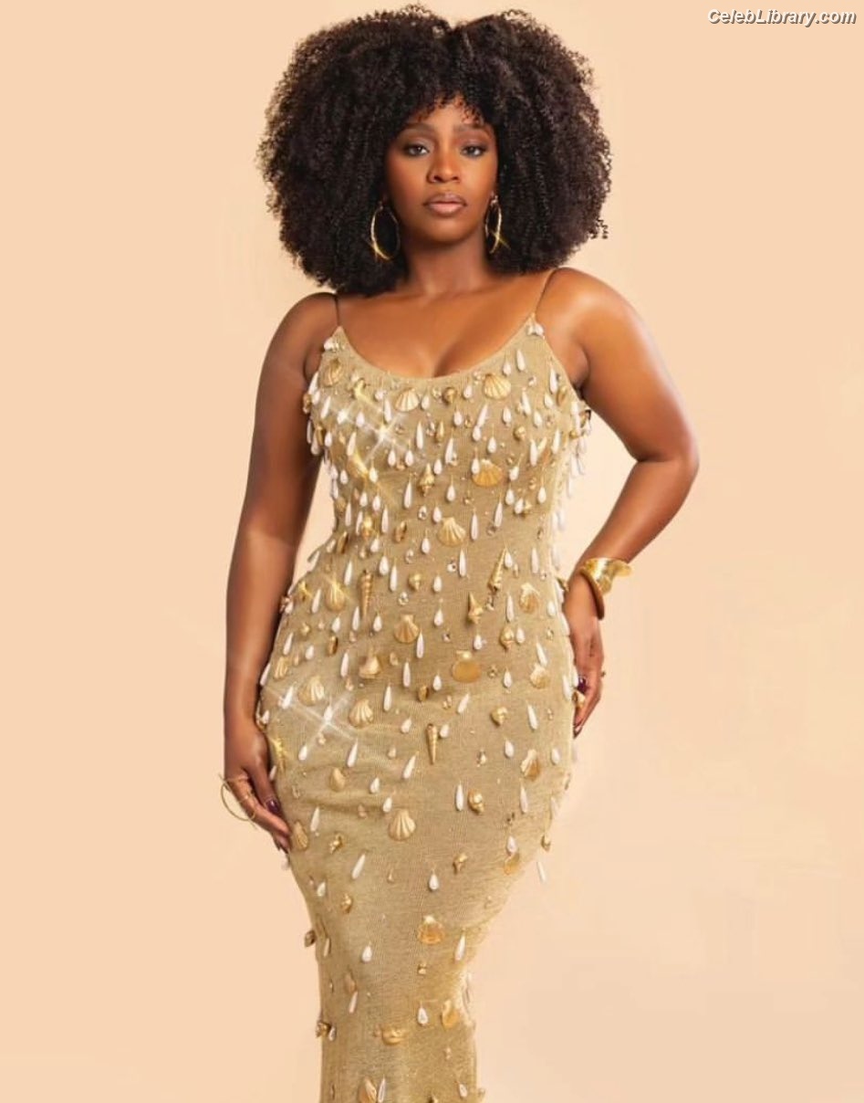 Teyonah Parris photo 1 of 31
