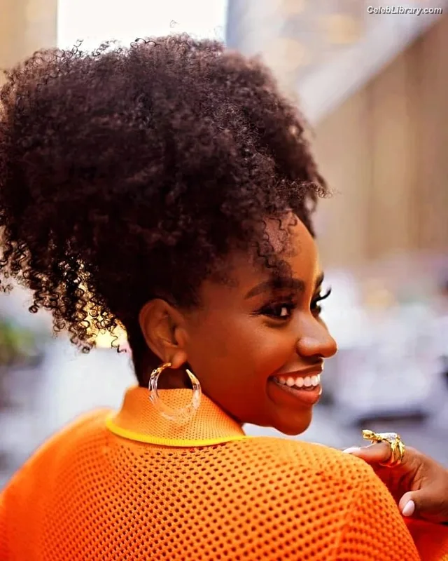 Teyonah Parris photo 19 of 31