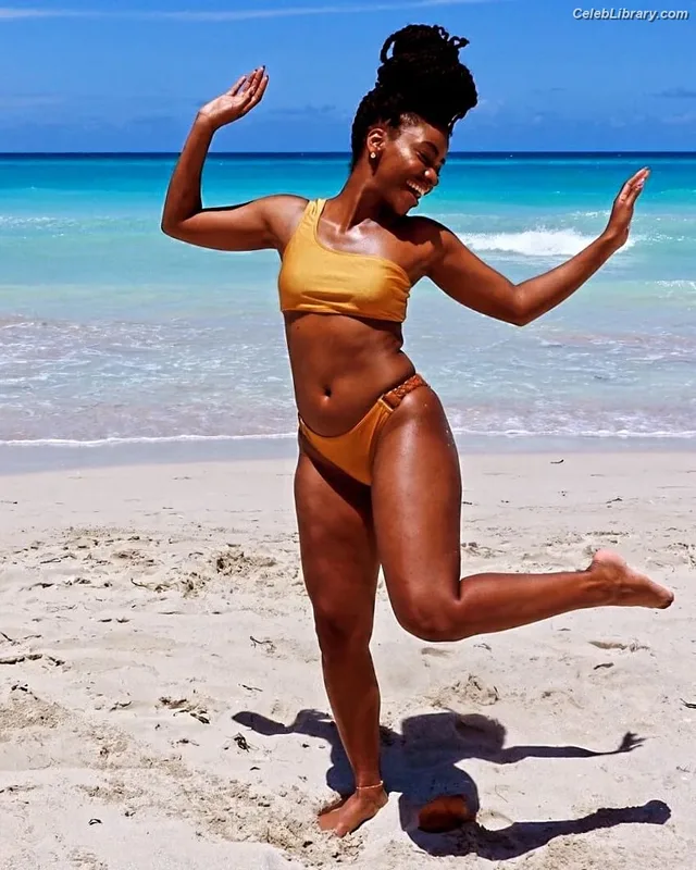 Teyonah Parris photo 20 of 31