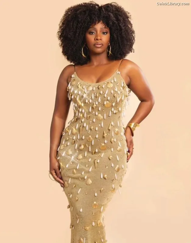 Teyonah Parris photo 1 of 31