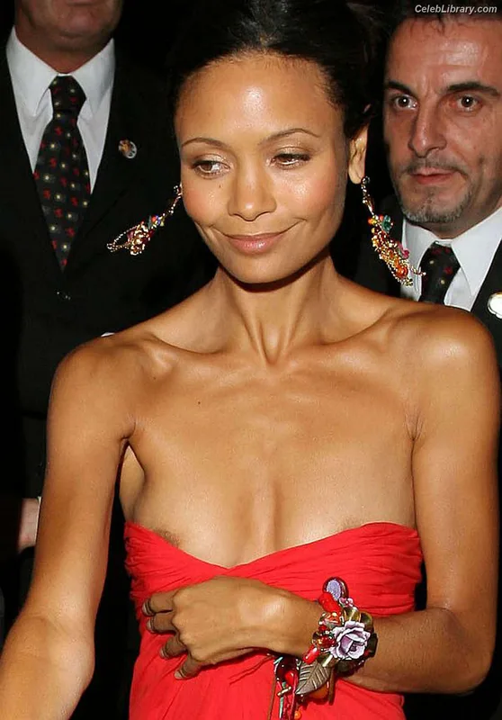 Thandie Newton photo 3 of 81