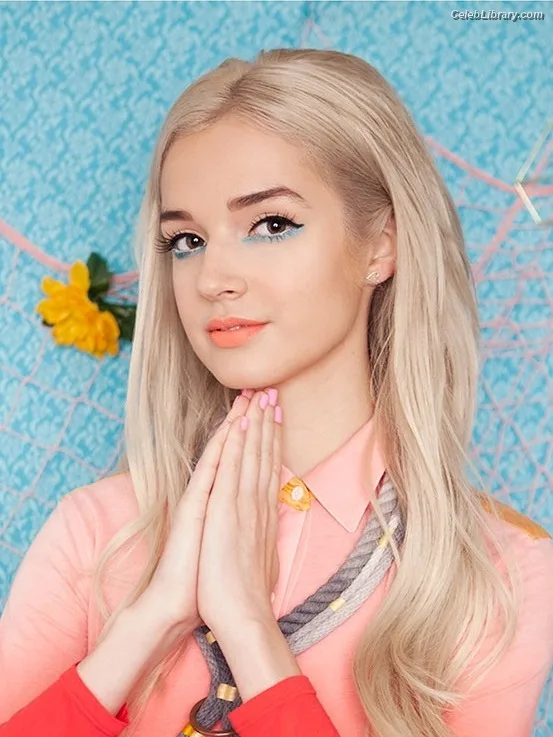 That Poppy photo 10 of 427