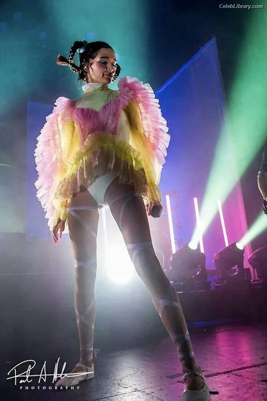 That Poppy photo 4 of 427