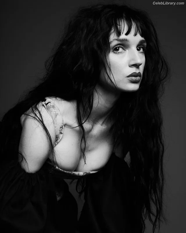 That Poppy photo 14 of 427
