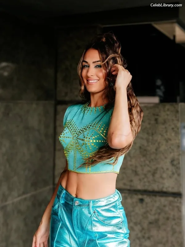 The Bella Twins photo 22 of 1421