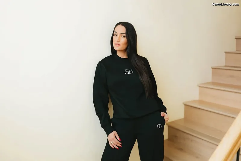 The Bella Twins photo 4 of 1421