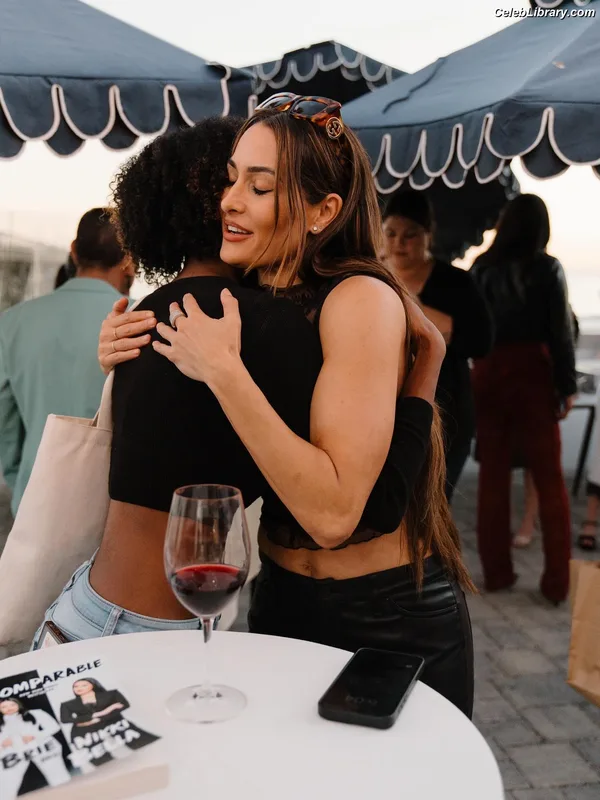 The Bella Twins photo 16 of 1421