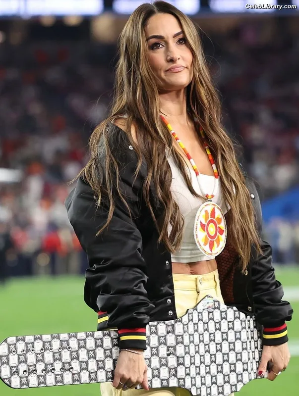 The Bella Twins photo 13 of 1421