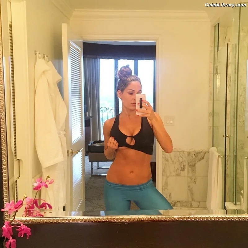 The Bella Twins photo 8 of 1421
