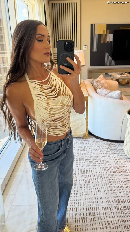 The Bella Twins photo 12 of 1421