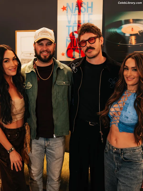 The Bella Twins photo 15 of 1421