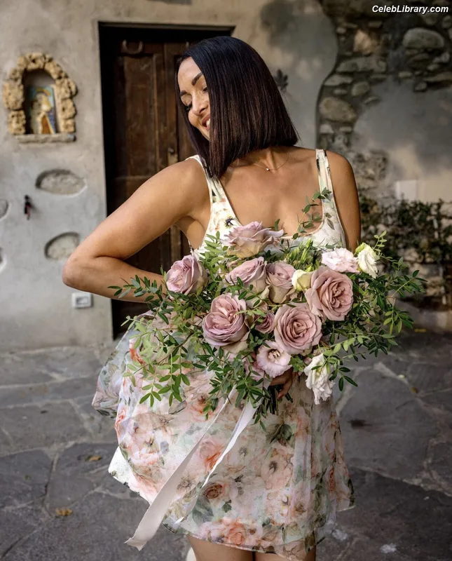 The Bella Twins photo 12 of 1421