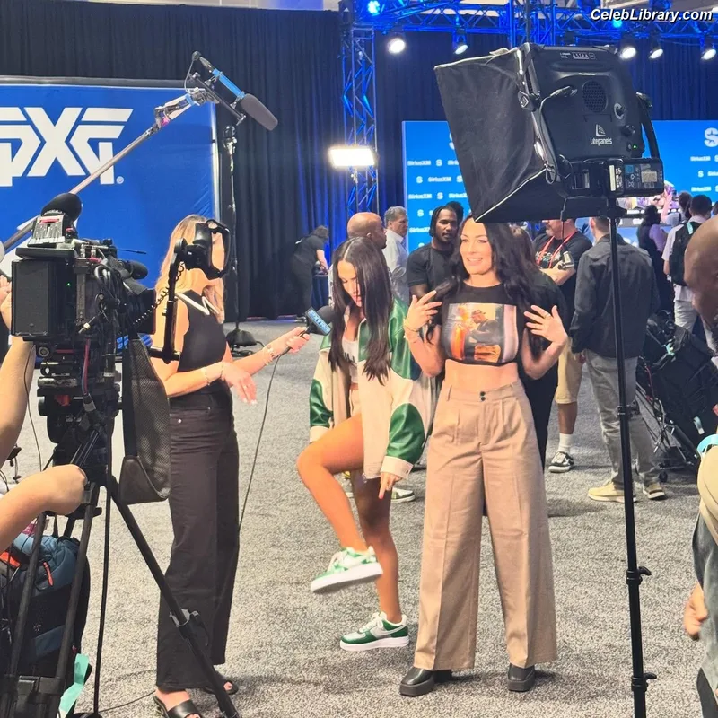 The Bella Twins photo 24 of 1421
