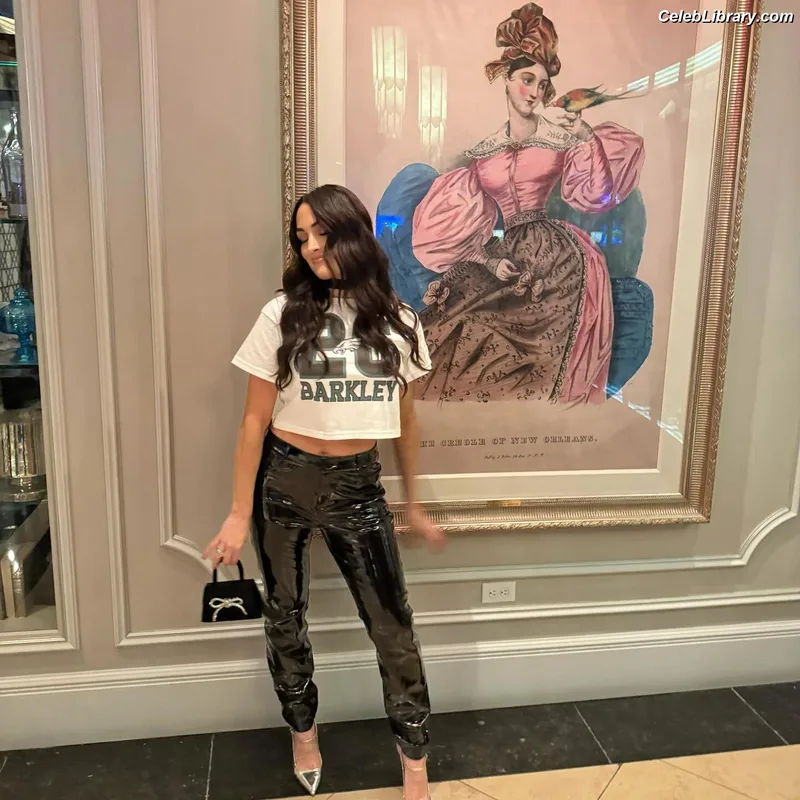 The Bella Twins photo 3 of 1421