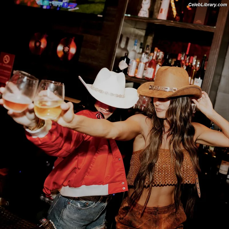 The Bella Twins photo 8 of 1421