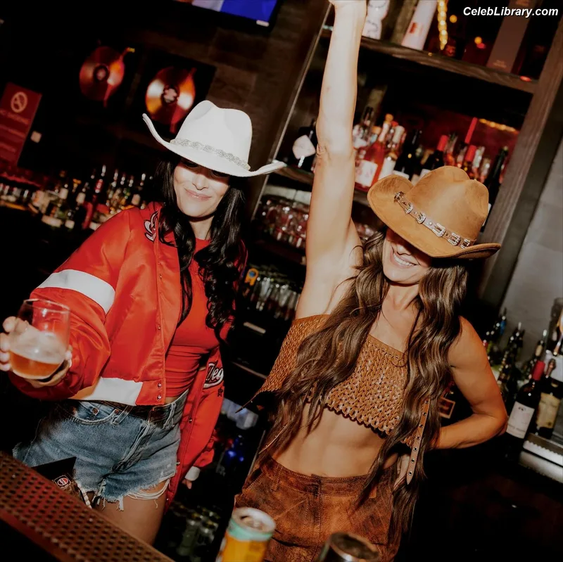 The Bella Twins photo 11 of 1421