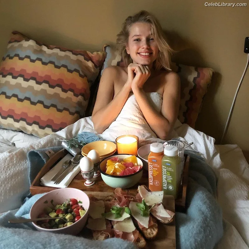 Thea Sofie Loch Naess photo 6 of 20