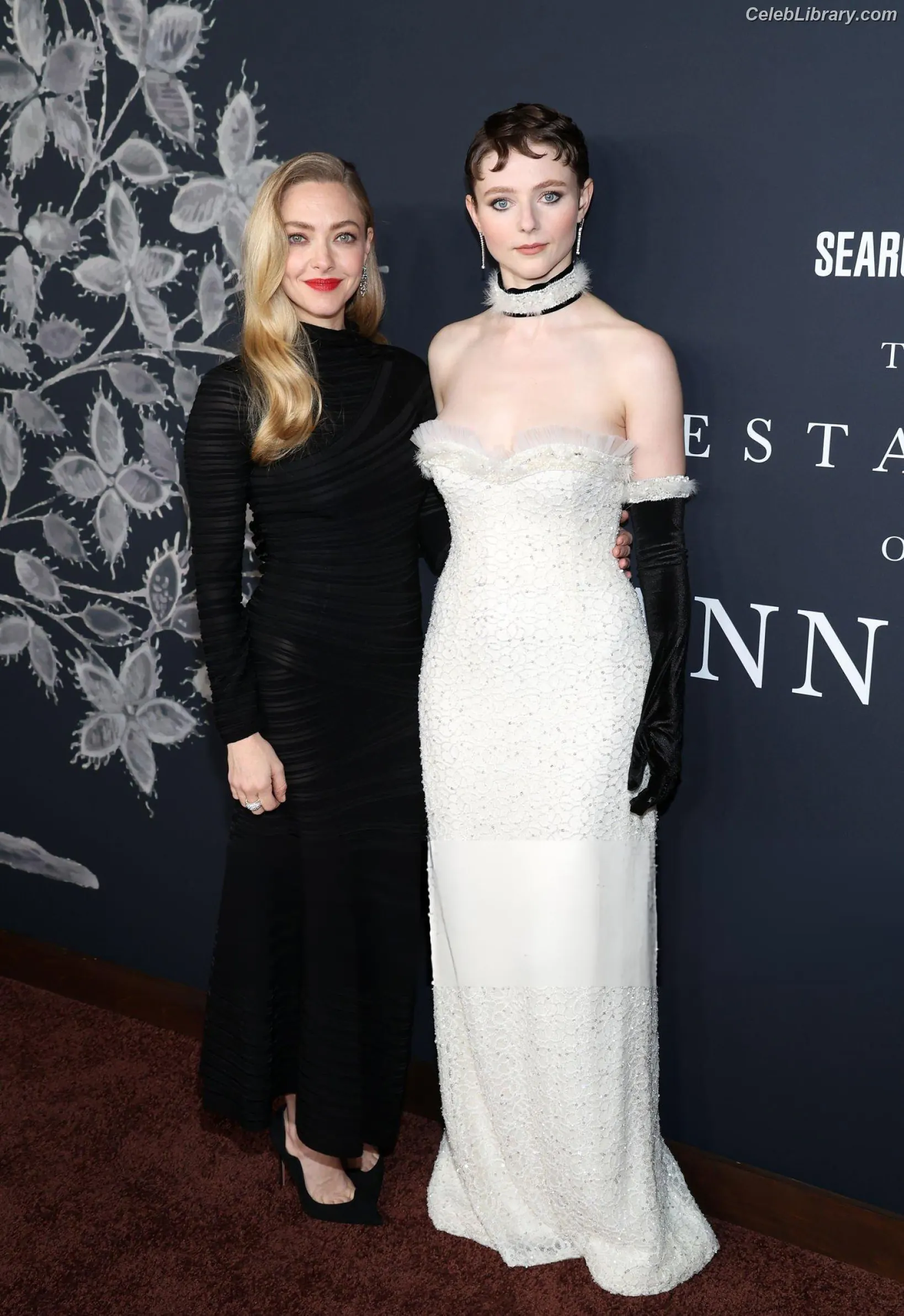 Thomasin Mckenzie photo 23 of 291
