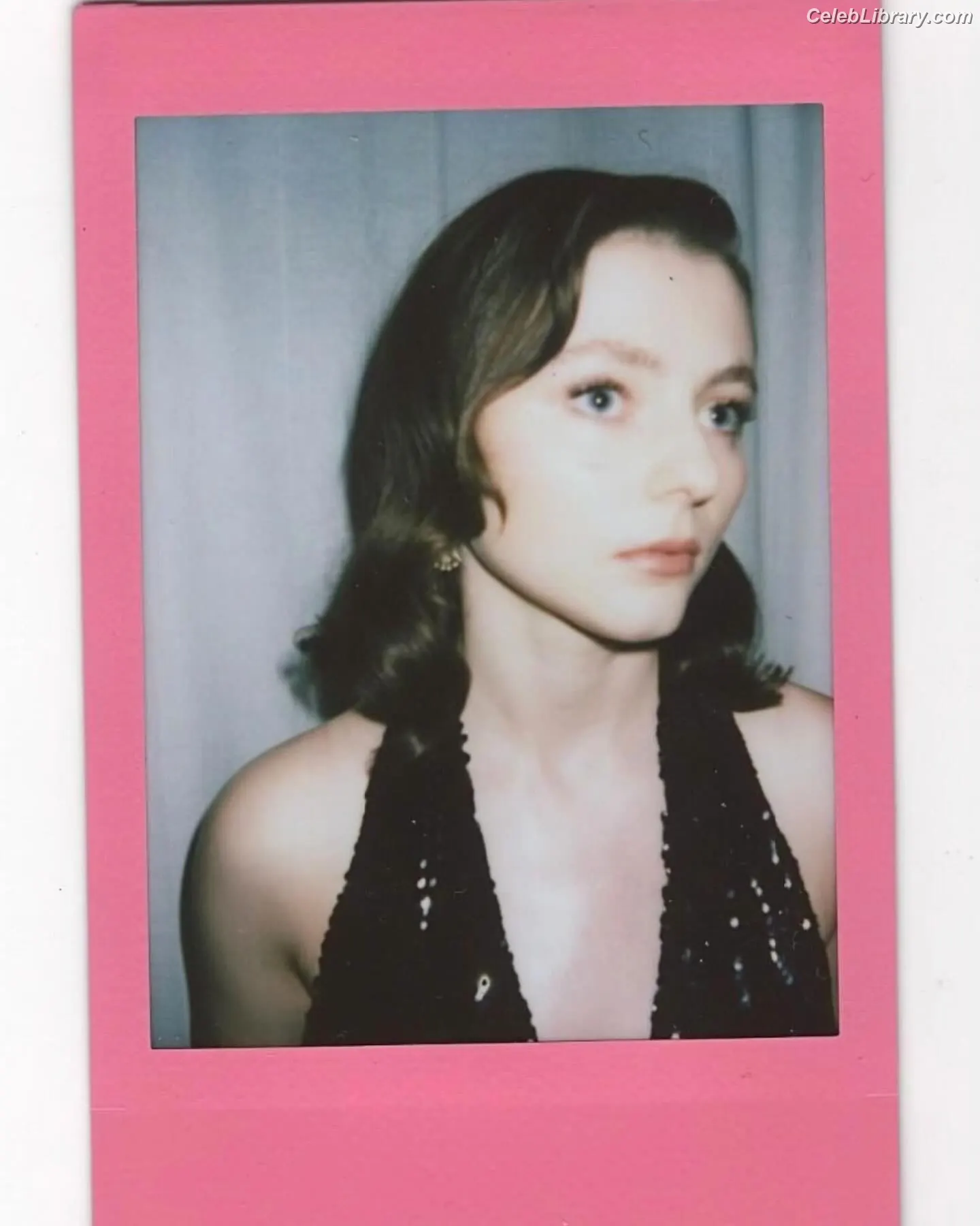 Thomasin Mckenzie photo 4 of 291
