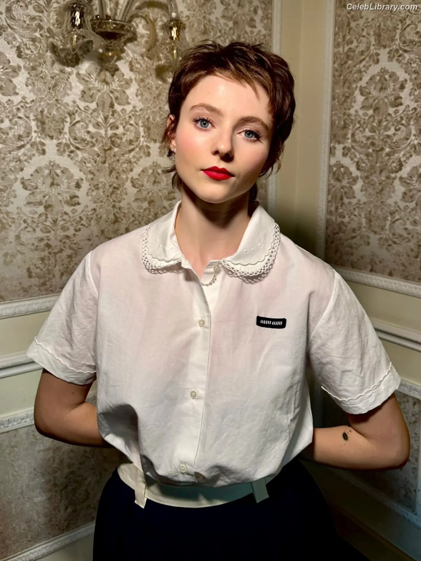 Thomasin Mckenzie photo 11 of 291