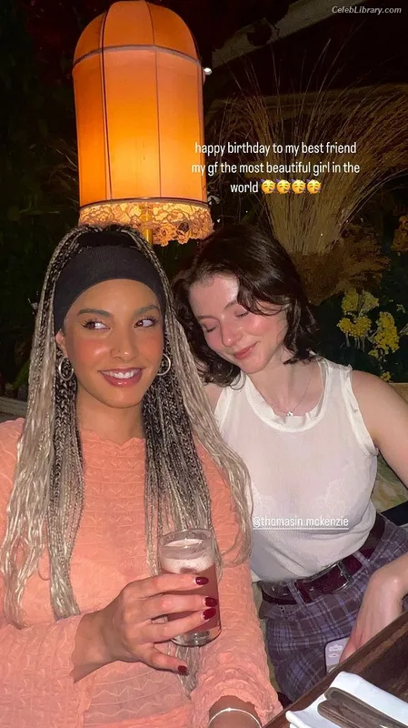 Thomasin Mckenzie photo 18 of 289