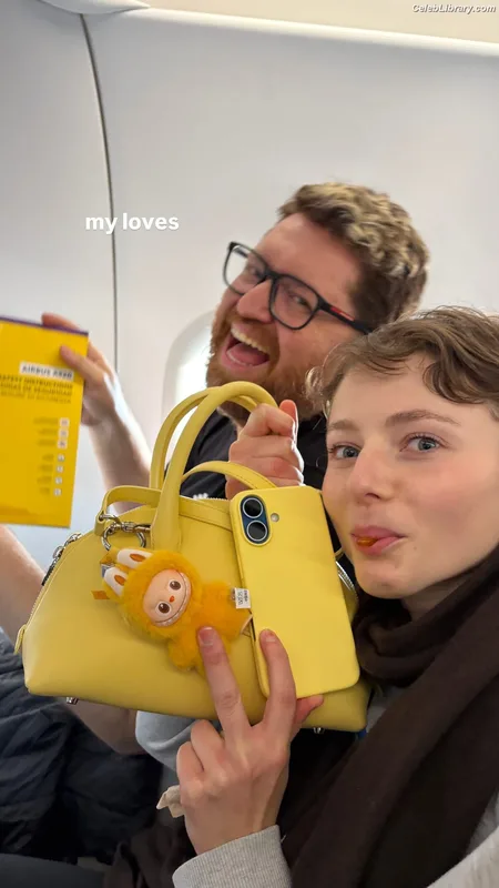 Thomasin Mckenzie photo 2 of 289