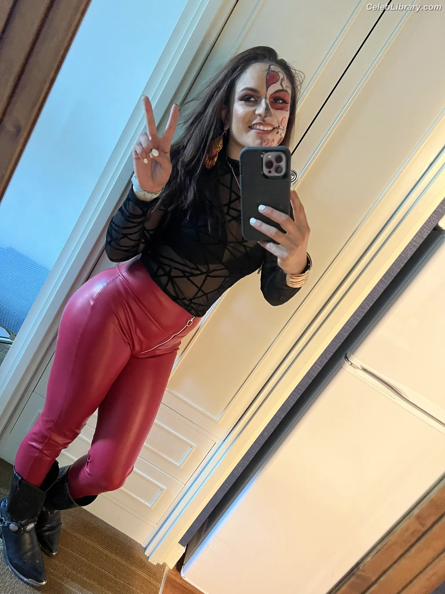 Thunder Rosa photo 14 of 911