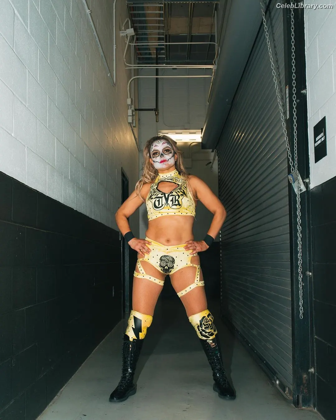 Thunder Rosa photo 9 of 911